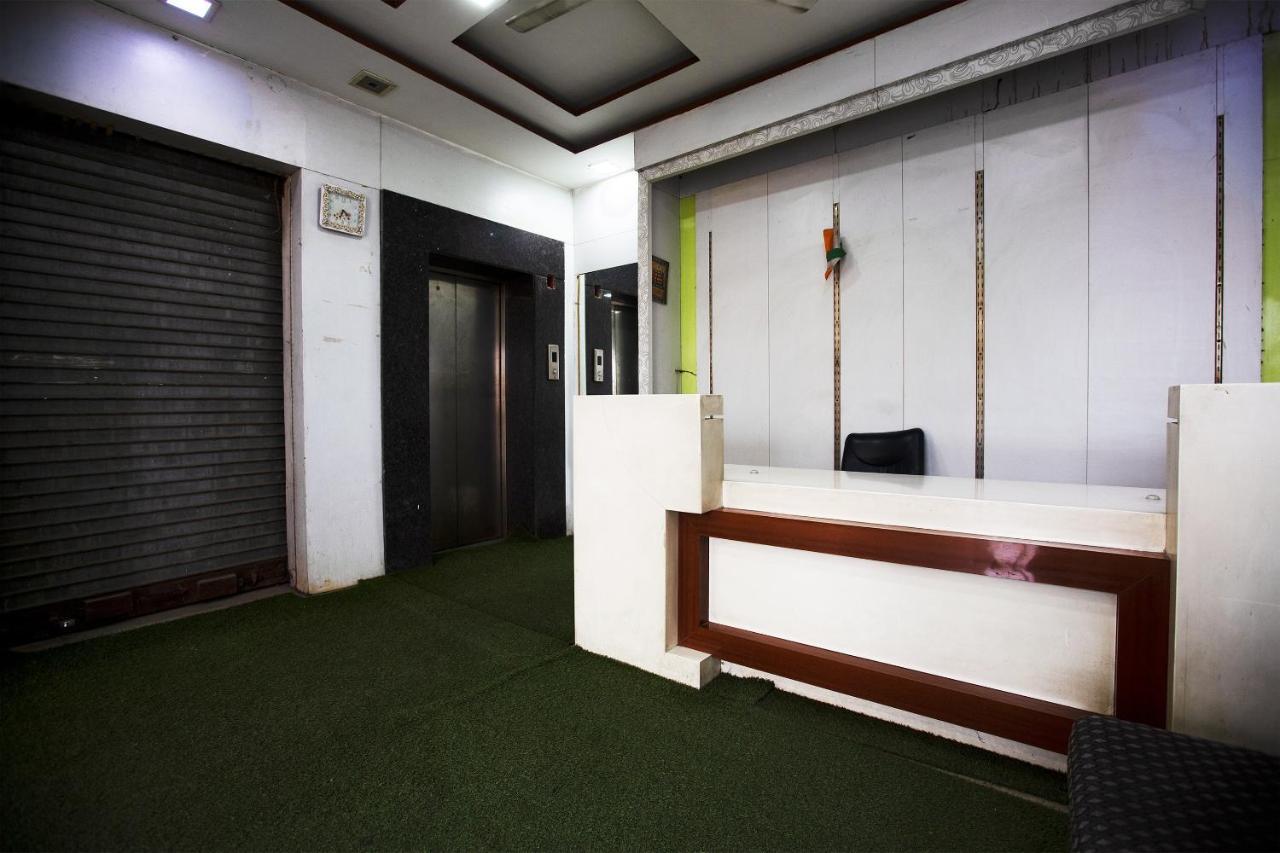 Harthala Oyo 44174 Hotel Mid Town Prime المظهر الخارجي الصورة