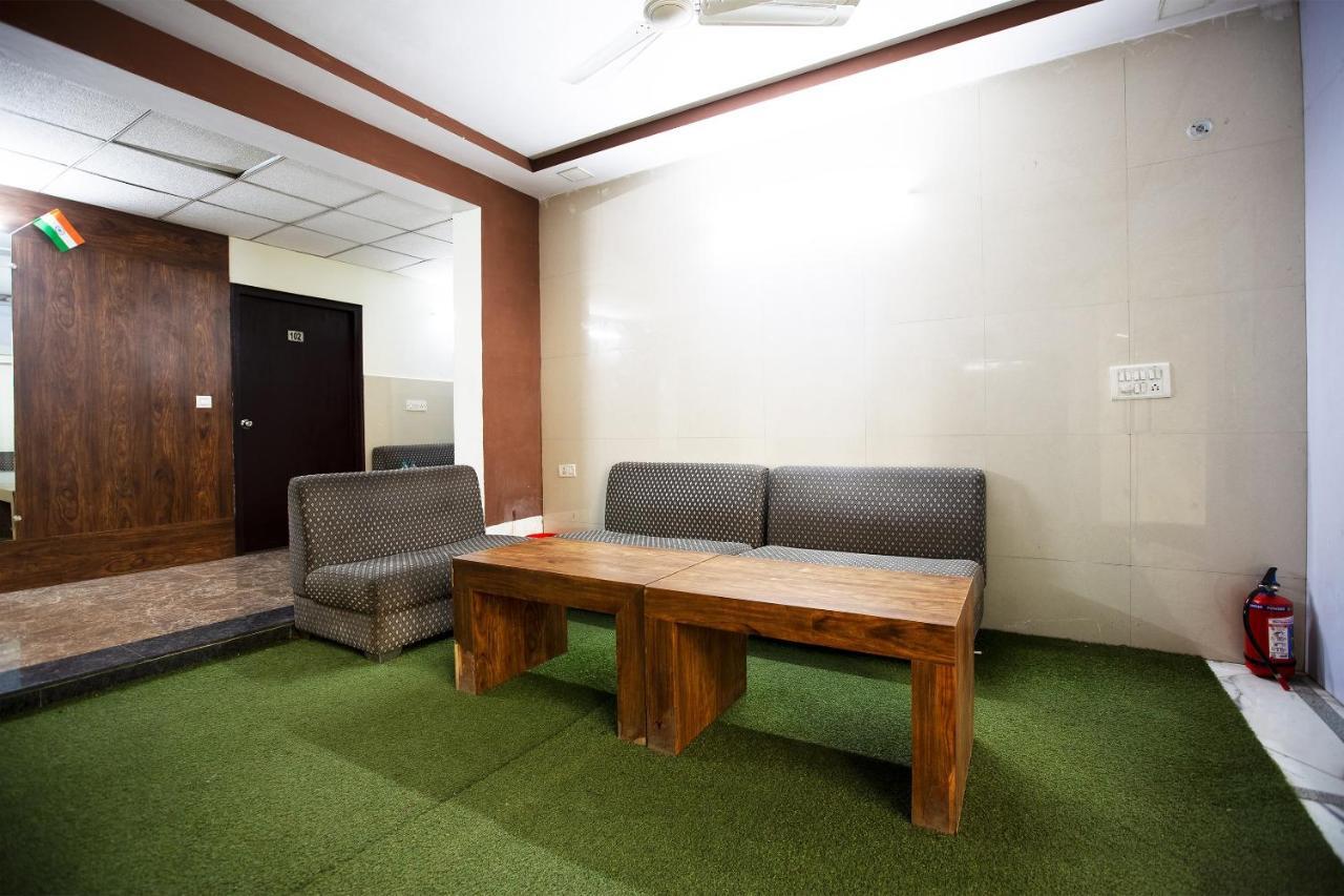 Harthala Oyo 44174 Hotel Mid Town Prime المظهر الخارجي الصورة