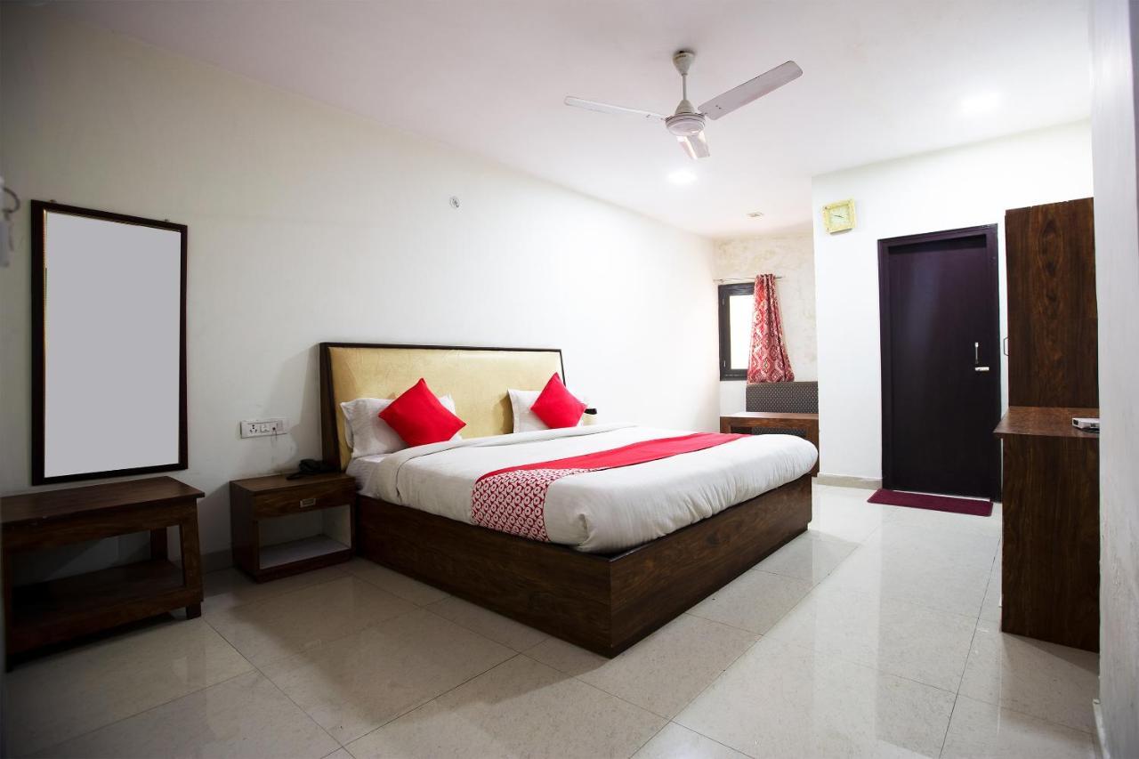 Harthala Oyo 44174 Hotel Mid Town Prime المظهر الخارجي الصورة